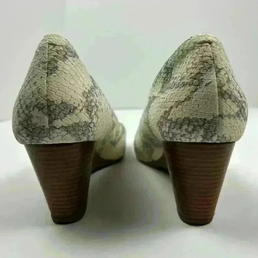 COLE HAAN The Go-to‎ Wedge Chalk Python Snake  Print- Size 8.5